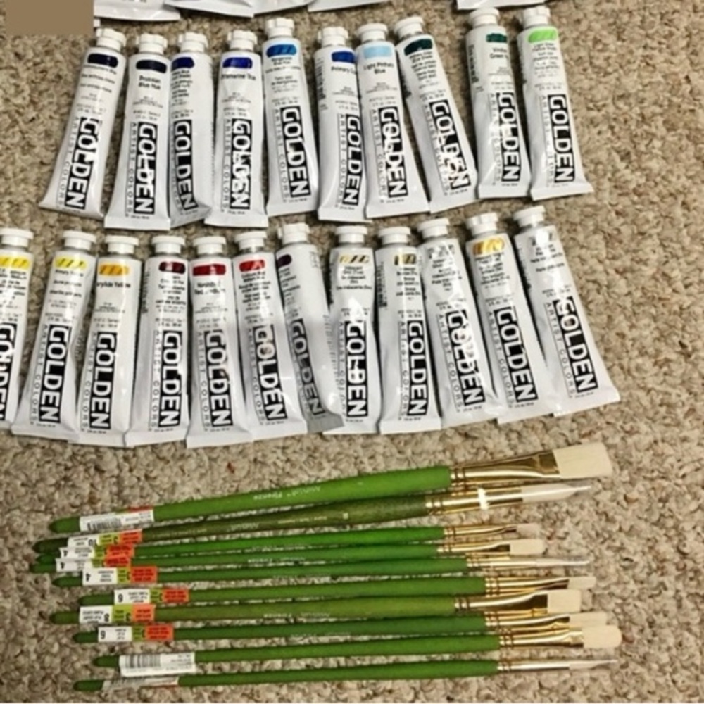 Golden acrylic heavy body paint lot of 22, with 10 level 3 acrylic paintbrush’s